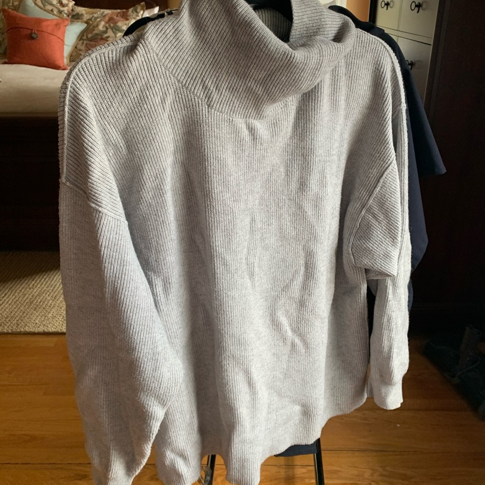Free People grey turtleneck sweater